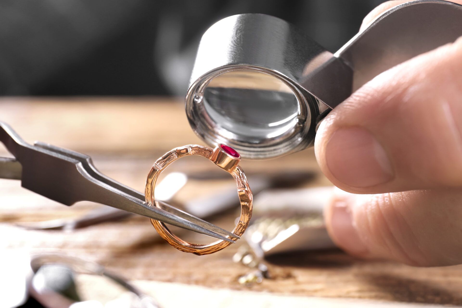 Edelmetalle, Gold, Silber, Platin, Analyse, Ankauf, Verkauf, Vio Gold in Regensburg und Straubing