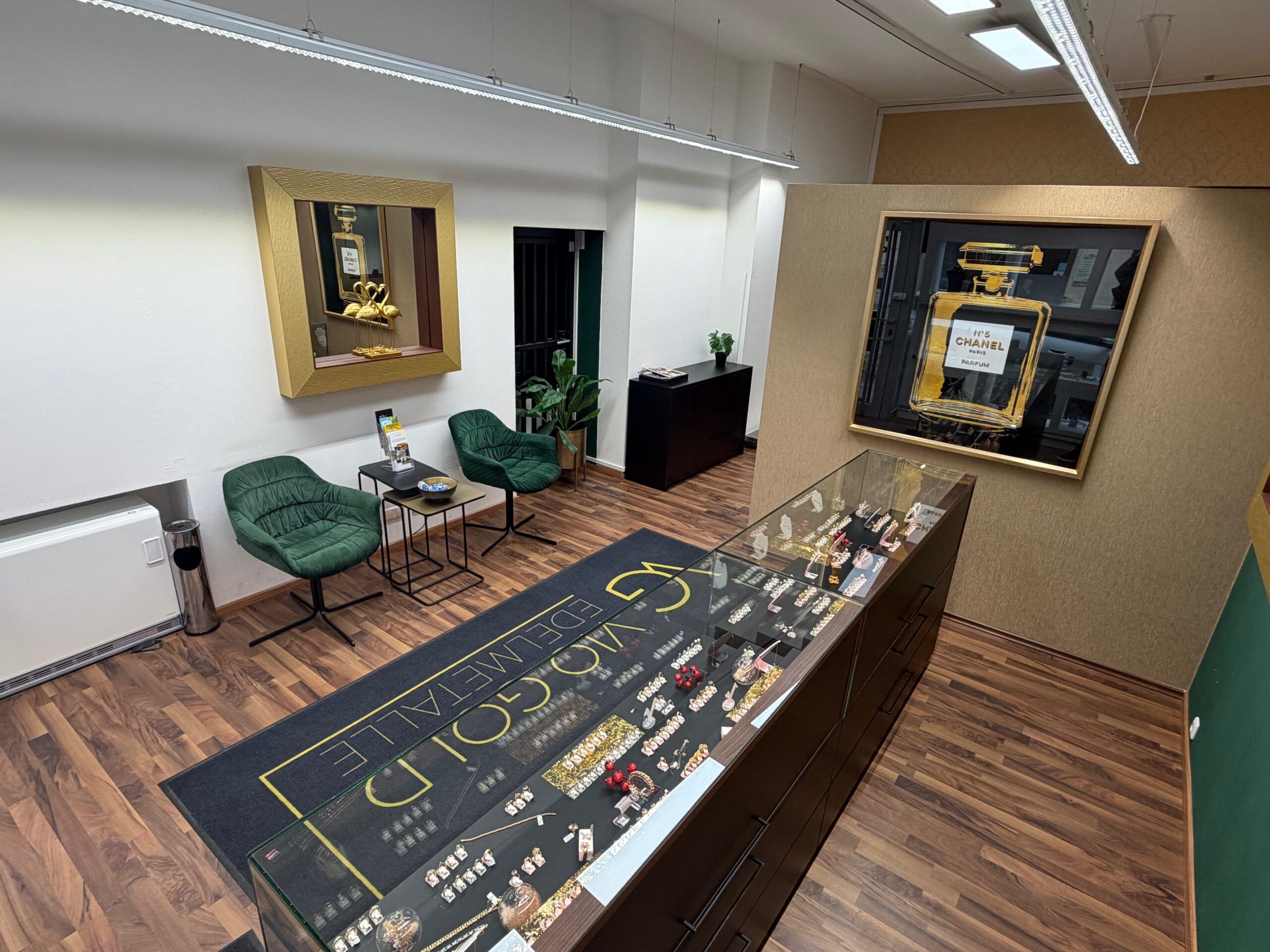 Vio Gold Edelmetalle, Edelmetallhandel. An- & Verkauf von Gold, Silber, Platin & Palladium, uvm. 
Filiale Straubing